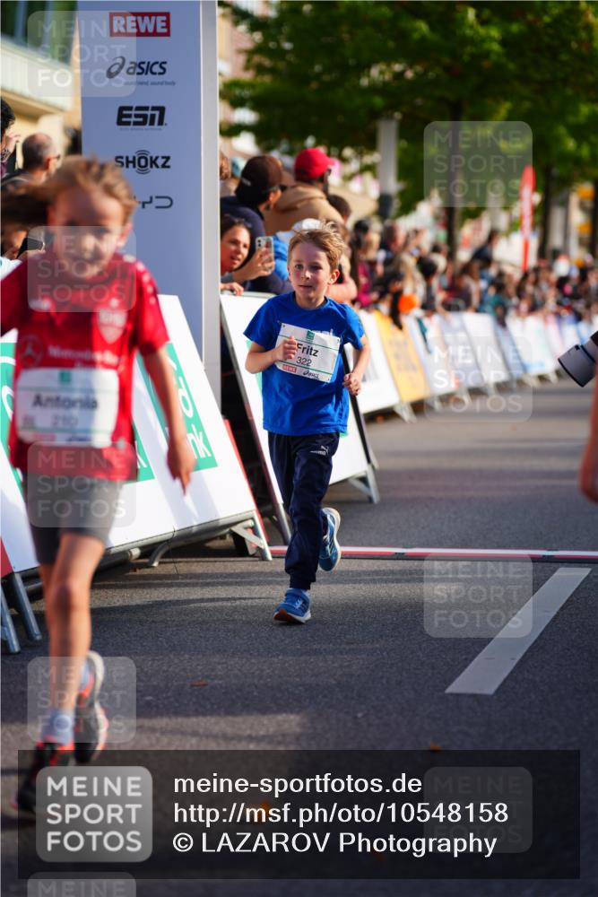 20.09.2026 - PSD Bank Halbmarathon LAZAROV Photography http://msf.ph/oto/10548158 20.09.2026 10:31:43 Ziel 189, 208, 210, 219, 223, 260, 322, 375, 414, 450 meine-sportfotos.de