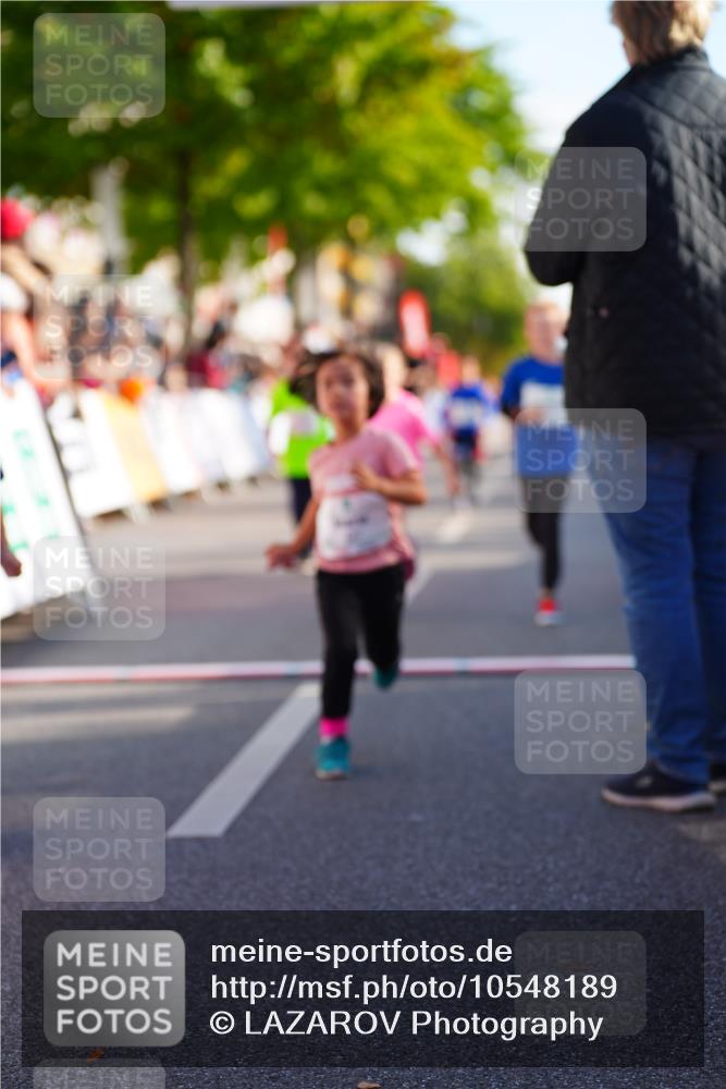 20.09.2026 - PSD Bank Halbmarathon LAZAROV Photography http://msf.ph/oto/10548189 20.09.2026 10:32:01 Ziel 225, 277, 298, 336, 399, 416, 426, 427, 451, 458 meine-sportfotos.de
