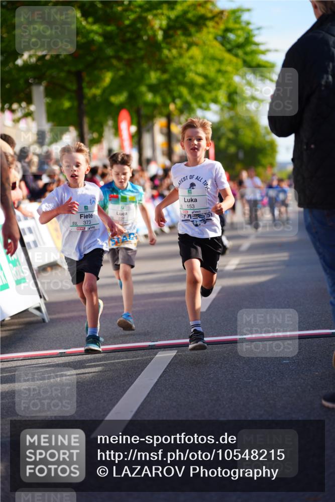 20.09.2026 - PSD Bank Halbmarathon LAZAROV Photography http://msf.ph/oto/10548215 20.09.2026 10:32:11 Ziel 117, 153, 226, 276, 277, 298, 346, 373 meine-sportfotos.de