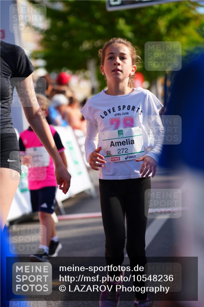 20.09.2026 - PSD Bank Halbmarathon LAZAROV Photography http://msf.ph/oto/10548236 20.09.2026 10:32:25 Ziel 120, 126, 164, 170, 205, 249, 272, 285, 299, 300, 453 meine-sportfotos.de