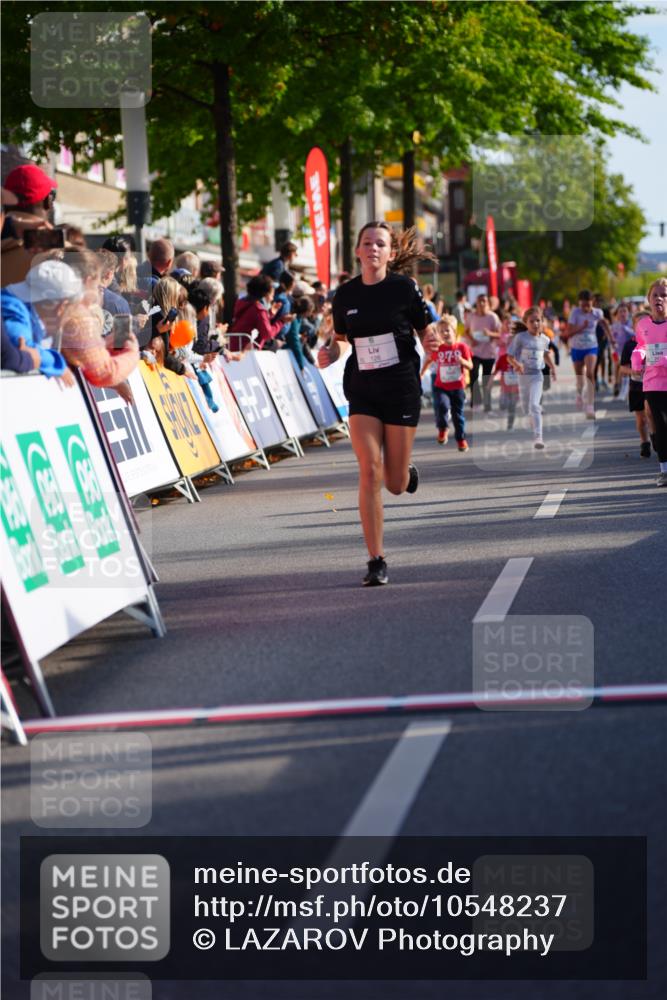 20.09.2026 - PSD Bank Halbmarathon LAZAROV Photography http://msf.ph/oto/10548237 20.09.2026 10:32:27 Ziel 107, 120, 126, 131, 132, 243, 272, 299, 300, 453 meine-sportfotos.de