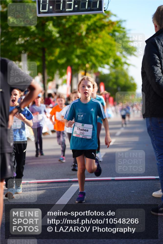 20.09.2026 - PSD Bank Halbmarathon LAZAROV Photography http://msf.ph/oto/10548266 20.09.2026 10:32:42 Ziel 118, 125, 133, 178, 179, 182, 184, 191, 200, 209, 248, 288, 313, 333, 359, 396, 425, 443, 454 meine-sportfotos.de