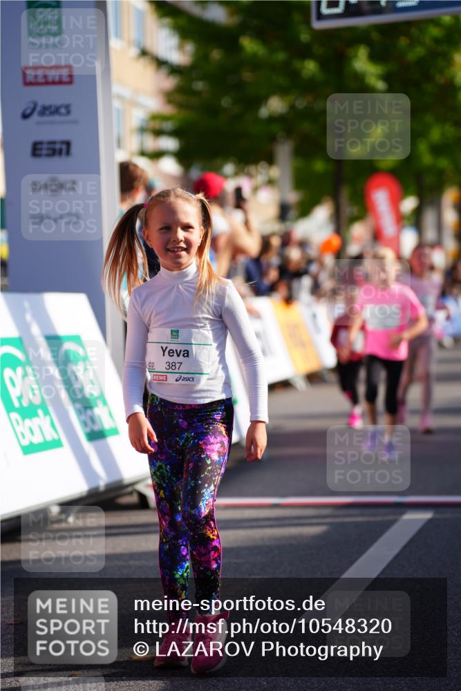 20.09.2026 - PSD Bank Halbmarathon LAZAROV Photography http://msf.ph/oto/10548320 20.09.2026 10:33:13 Ziel 139, 235, 308, 316, 339, 379, 386, 387 meine-sportfotos.de