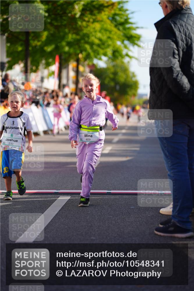20.09.2026 - PSD Bank Halbmarathon LAZAROV Photography http://msf.ph/oto/10548341 20.09.2026 10:33:20 Ziel 230, 232, 234, 296, 308, 316, 379, 386, 409 meine-sportfotos.de