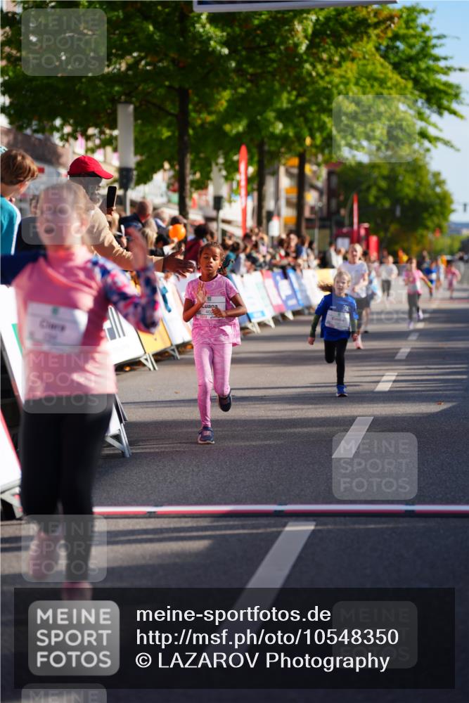 20.09.2026 - PSD Bank Halbmarathon LAZAROV Photography http://msf.ph/oto/10548350 20.09.2026 10:33:26 Ziel 106, 230, 232, 234, 255, 296, 402, 409 meine-sportfotos.de