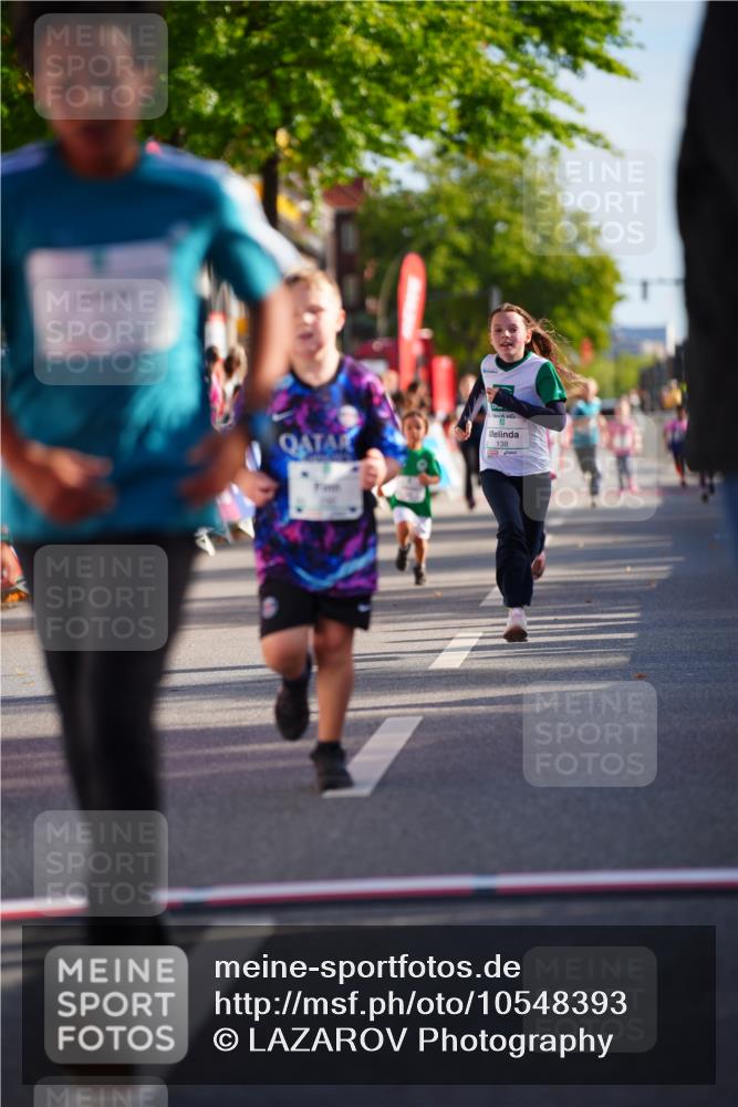 20.09.2026 - PSD Bank Halbmarathon LAZAROV Photography http://msf.ph/oto/10548393 20.09.2026 10:33:54 Ziel 138, 166, 207, 290, 424 meine-sportfotos.de