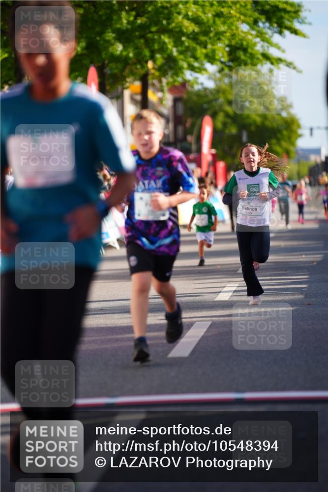 20.09.2026 - PSD Bank Halbmarathon LAZAROV Photography http://msf.ph/oto/10548394 20.09.2026 10:33:54 Ziel 138, 166, 207, 290, 424 meine-sportfotos.de
