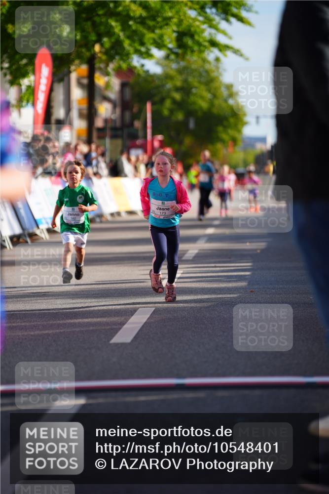 20.09.2026 - PSD Bank Halbmarathon LAZAROV Photography http://msf.ph/oto/10548401 20.09.2026 10:33:57 Ziel 138, 173, 207, 290, 382 meine-sportfotos.de