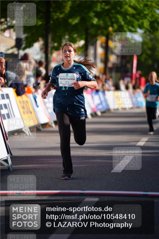 20.09.2026 - PSD Bank Halbmarathon LAZAROV Photography http://msf.ph/oto/10548410 20.09.2026 10:34:02 Ziel 138, 171, 173, 196, 290, 382 meine-sportfotos.de
