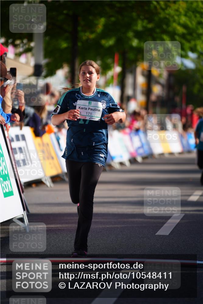 20.09.2026 - PSD Bank Halbmarathon LAZAROV Photography http://msf.ph/oto/10548411 20.09.2026 10:34:02 Ziel 138, 171, 173, 196, 290, 382 meine-sportfotos.de