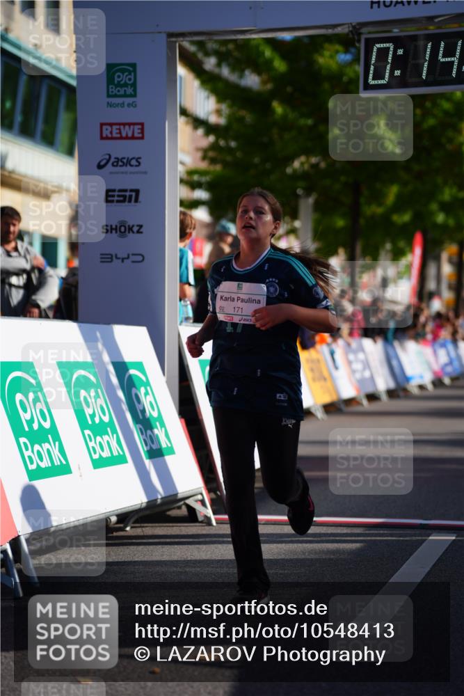 20.09.2026 - PSD Bank Halbmarathon LAZAROV Photography http://msf.ph/oto/10548413 20.09.2026 10:34:04 Ziel 171, 173, 196, 376, 382 meine-sportfotos.de