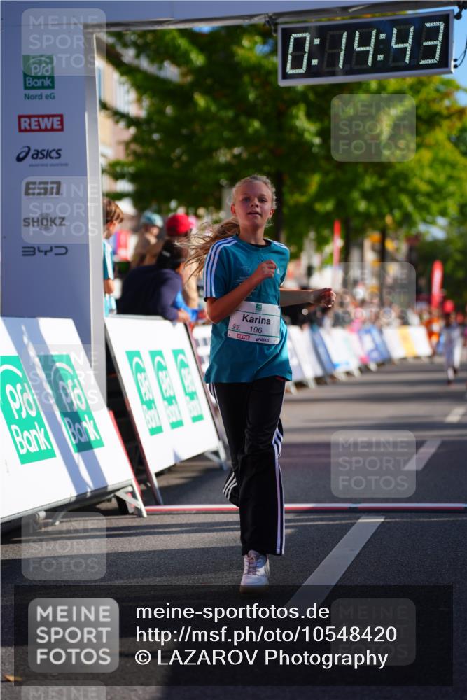 20.09.2026 - PSD Bank Halbmarathon LAZAROV Photography http://msf.ph/oto/10548420 20.09.2026 10:34:07 Ziel 171, 173, 196, 376, 382 meine-sportfotos.de
