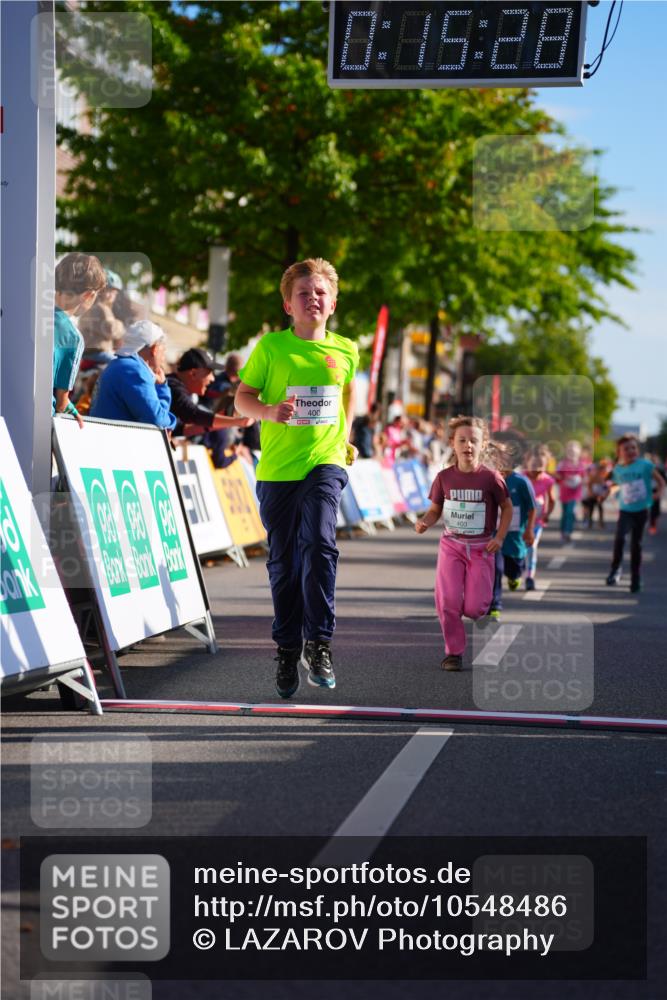 20.09.2026 - PSD Bank Halbmarathon LAZAROV Photography http://msf.ph/oto/10548486 20.09.2026 10:34:52 Ziel 195, 383, 400, 403, 452 meine-sportfotos.de