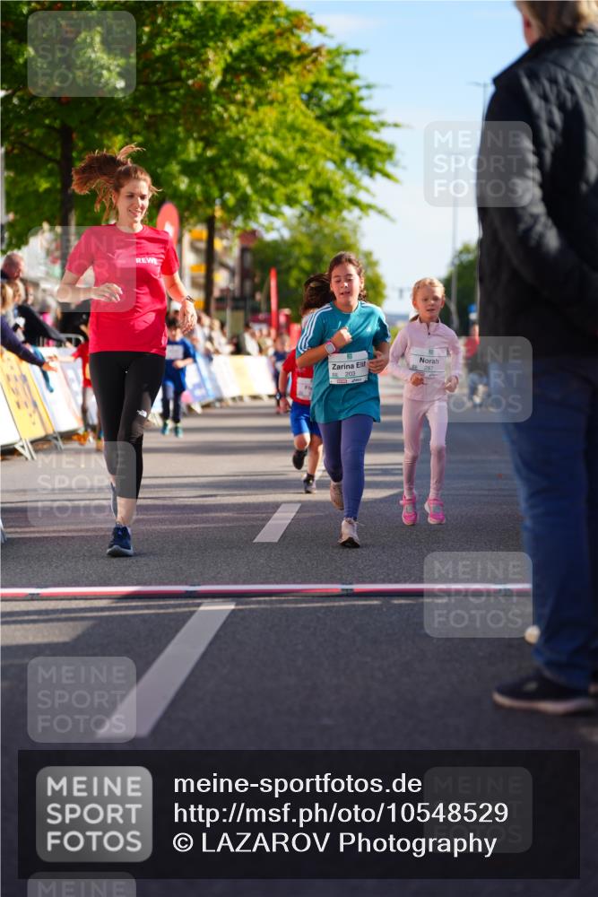 20.09.2026 - PSD Bank Halbmarathon LAZAROV Photography http://msf.ph/oto/10548529 20.09.2026 10:35:15 Ziel 163, 203, 287, 303, 334, 428 meine-sportfotos.de