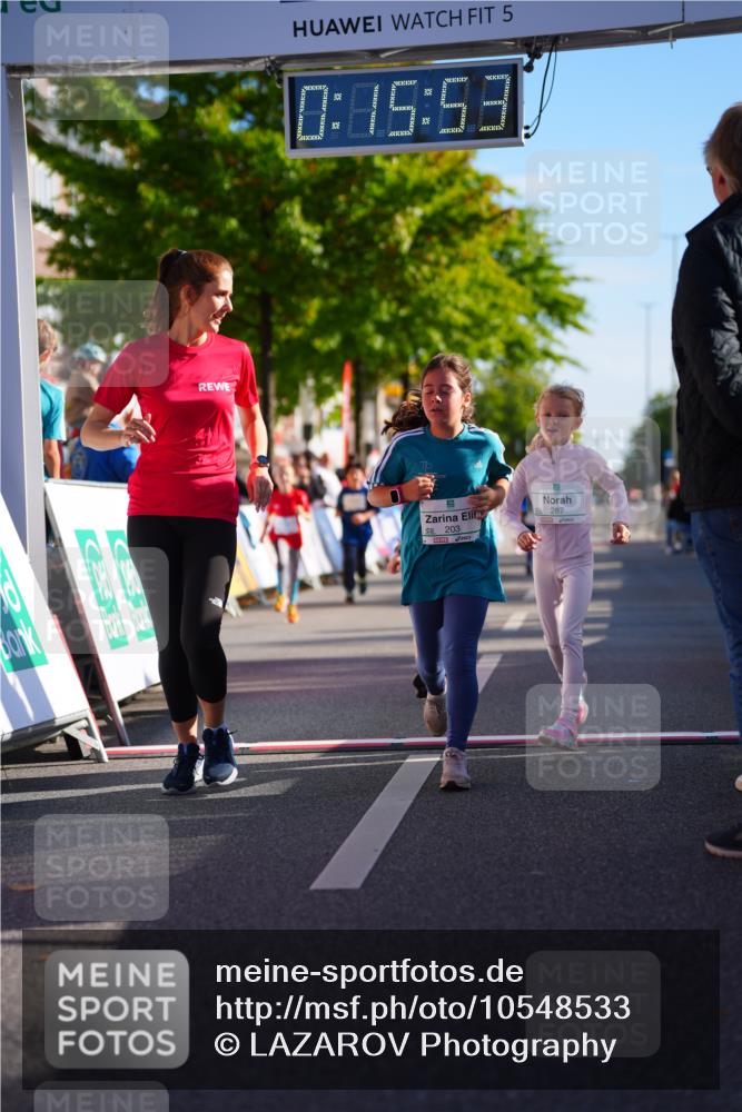 20.09.2026 - PSD Bank Halbmarathon LAZAROV Photography http://msf.ph/oto/10548533 20.09.2026 10:35:17 Ziel 203, 287, 303, 311, 423 meine-sportfotos.de