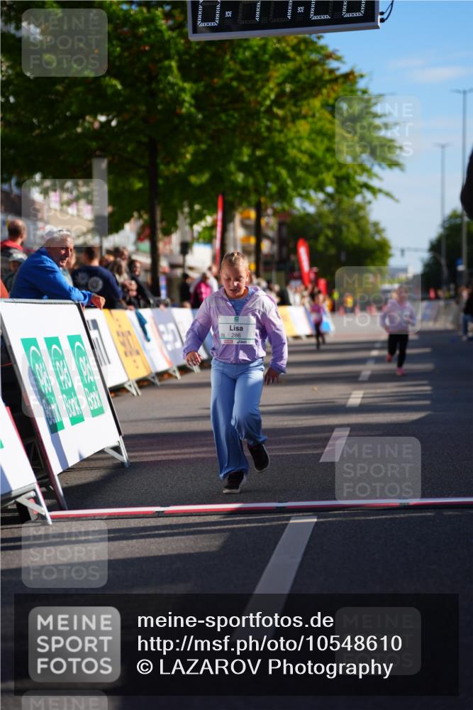 20.09.2026 - PSD Bank Halbmarathon LAZAROV Photography http://msf.ph/oto/10548610 20.09.2026 10:36:50 Ziel 286 meine-sportfotos.de