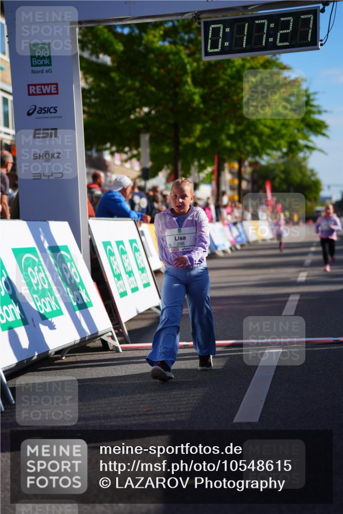 20.09.2026 - PSD Bank Halbmarathon LAZAROV Photography http://msf.ph/oto/10548615 20.09.2026 10:36:52 Ziel 286, 289 meine-sportfotos.de