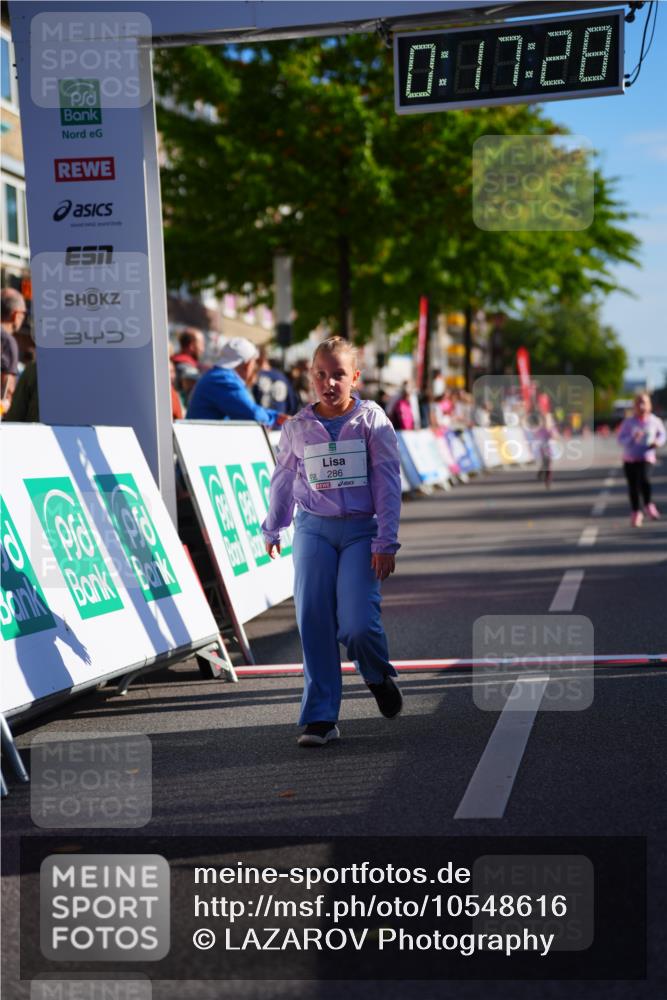 20.09.2026 - PSD Bank Halbmarathon LAZAROV Photography http://msf.ph/oto/10548616 20.09.2026 10:36:52 Ziel 286, 289 meine-sportfotos.de