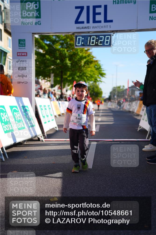 20.09.2026 - PSD Bank Halbmarathon LAZAROV Photography http://msf.ph/oto/10548661 20.09.2026 10:37:52 Ziel 331 meine-sportfotos.de