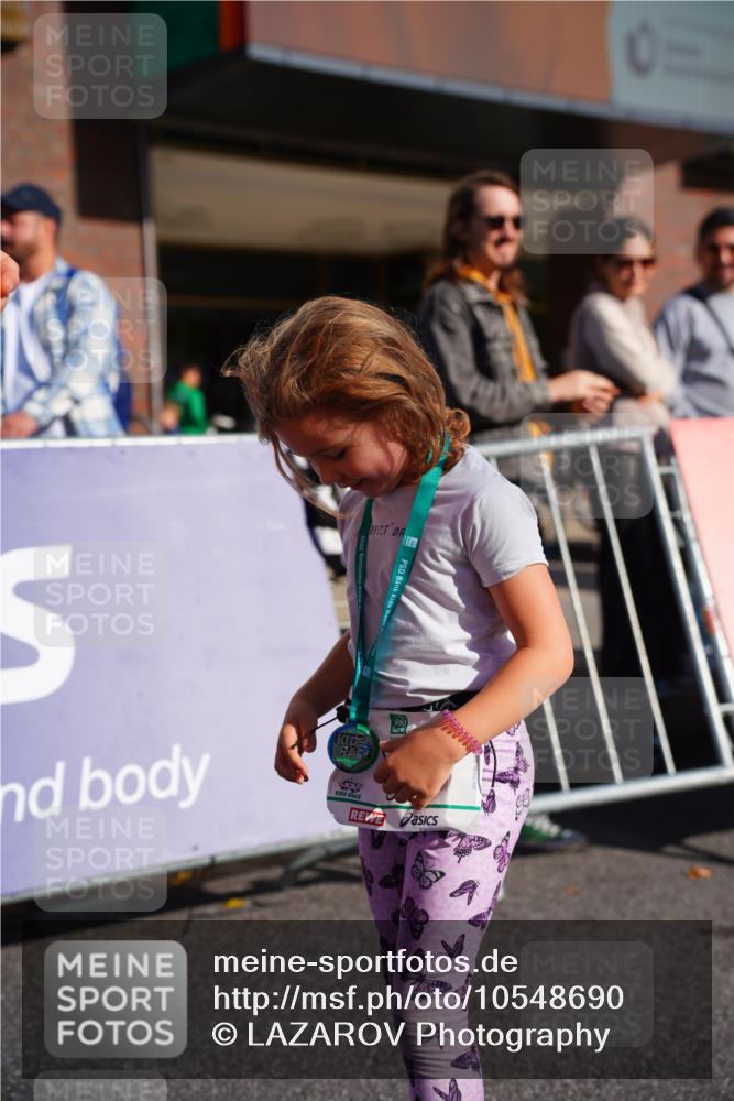 20.09.2026 - PSD Bank Halbmarathon LAZAROV Photography http://msf.ph/oto/10548690 20.09.2026 10:38:28 Ziel 332 meine-sportfotos.de