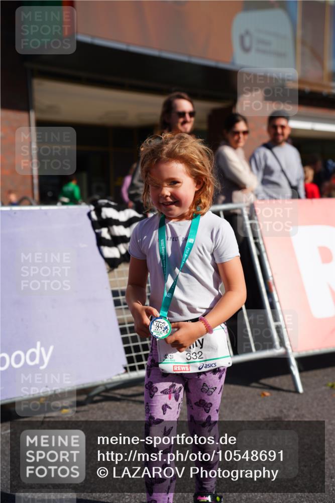 20.09.2026 - PSD Bank Halbmarathon LAZAROV Photography http://msf.ph/oto/10548691 20.09.2026 10:38:28 Ziel 332 meine-sportfotos.de