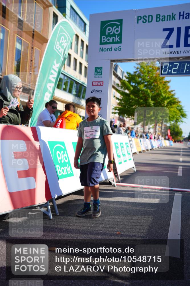 20.09.2026 - PSD Bank Halbmarathon LAZAROV Photography http://msf.ph/oto/10548715 20.09.2026 10:40:43 Ziel 259 meine-sportfotos.de