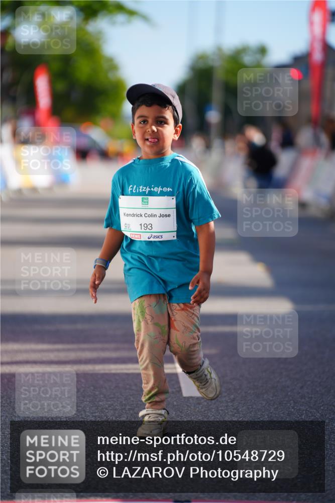 20.09.2026 - PSD Bank Halbmarathon LAZAROV Photography http://msf.ph/oto/10548729 20.09.2026 10:43:27 Ziel 193 meine-sportfotos.de