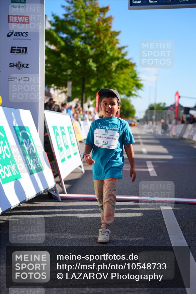 20.09.2026 - PSD Bank Halbmarathon LAZAROV Photography http://msf.ph/oto/10548733 20.09.2026 10:43:28 Ziel 193 meine-sportfotos.de