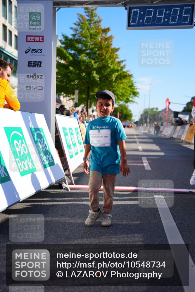 20.09.2026 - PSD Bank Halbmarathon LAZAROV Photography http://msf.ph/oto/10548734 20.09.2026 10:43:29 Ziel 193 meine-sportfotos.de
