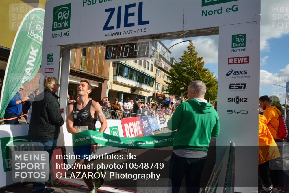 20.09.2026 - PSD Bank Halbmarathon LAZAROV Photography http://msf.ph/oto/10548749 20.09.2026 11:10:41 Ziel 1906 meine-sportfotos.de