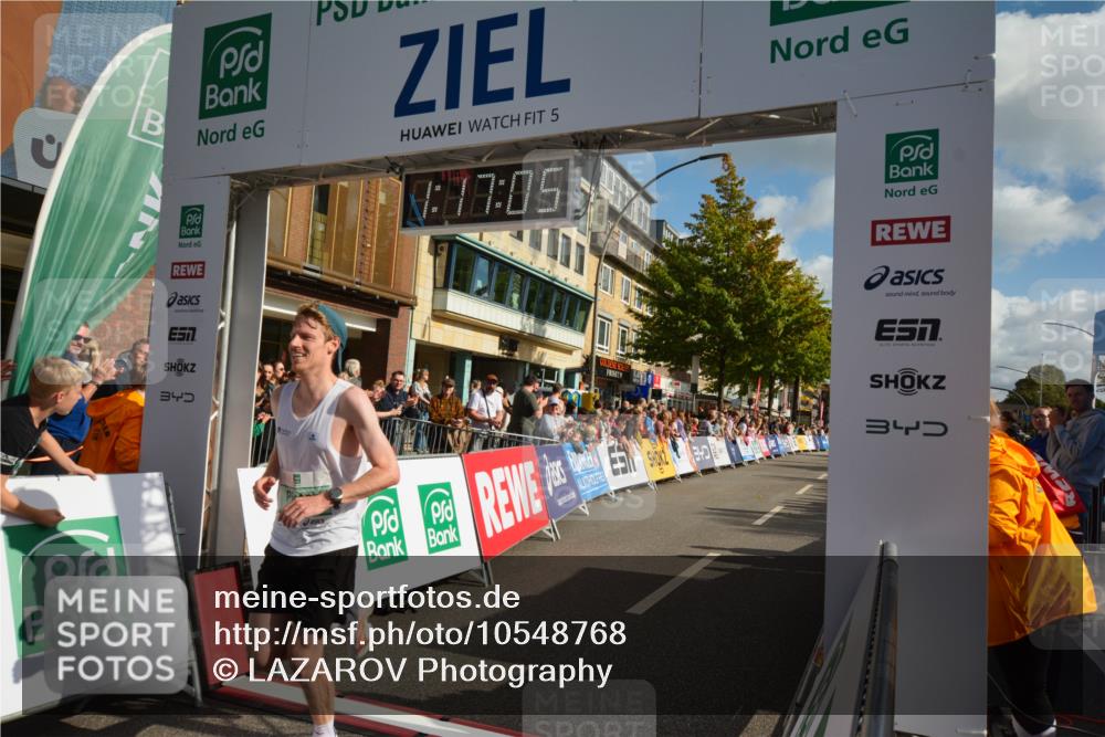 20.09.2026 - PSD Bank Halbmarathon LAZAROV Photography http://msf.ph/oto/10548768 20.09.2026 11:17:05 Ziel 1335, 4513 meine-sportfotos.de