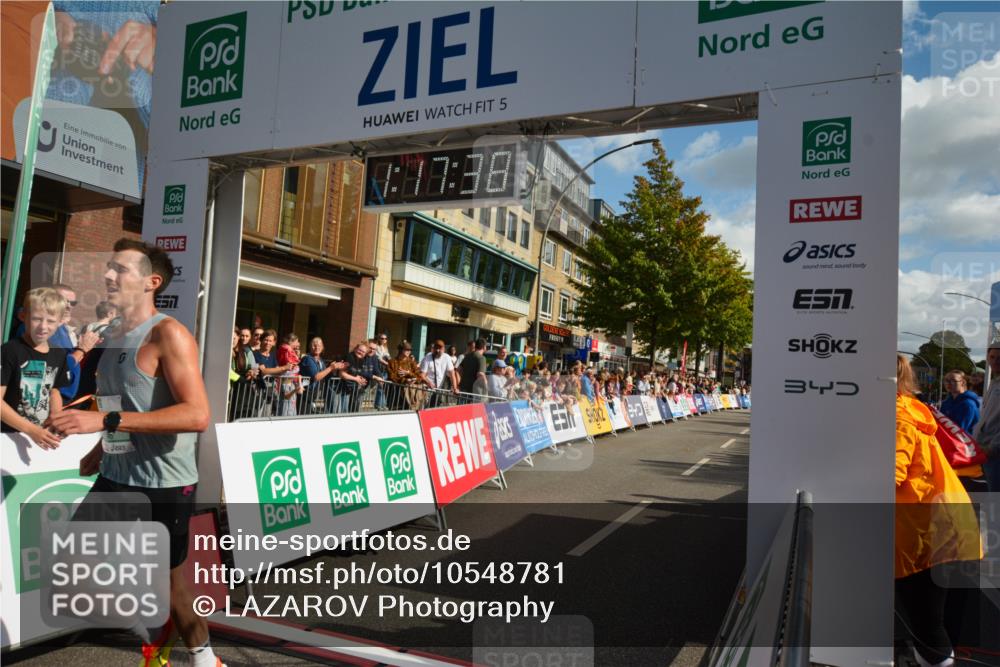 20.09.2026 - PSD Bank Halbmarathon LAZAROV Photography http://msf.ph/oto/10548781 20.09.2026 11:17:38 Ziel 1073, 4546 meine-sportfotos.de