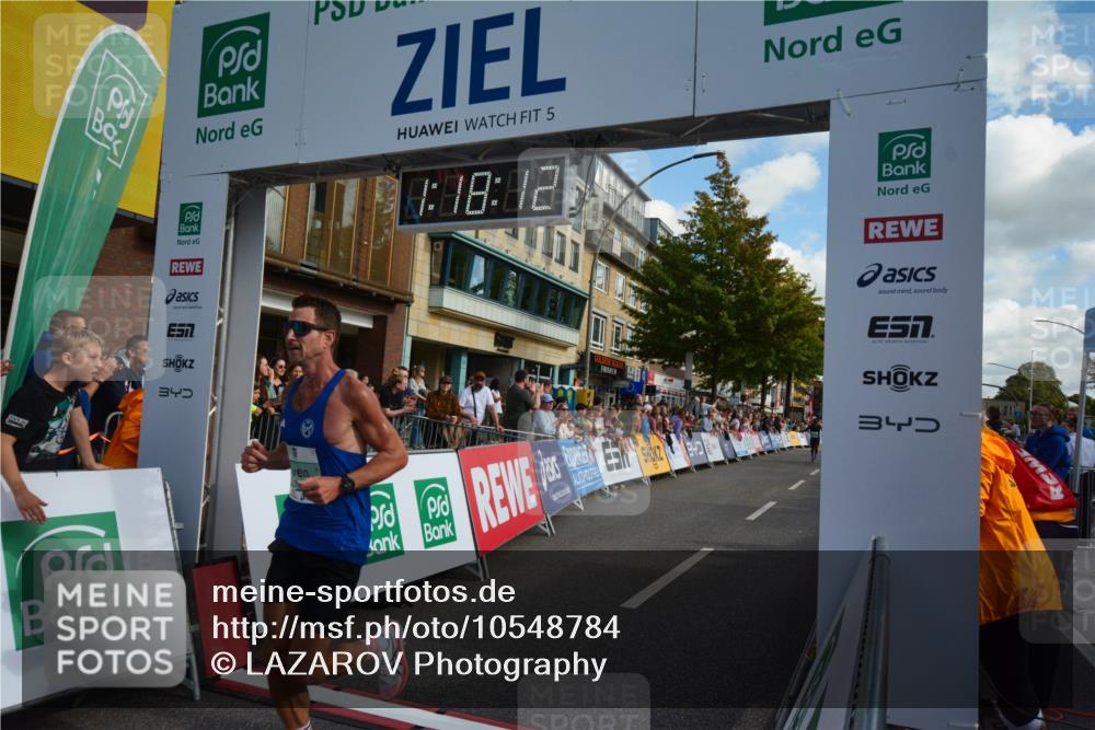 20.09.2026 - PSD Bank Halbmarathon LAZAROV Photography http://msf.ph/oto/10548784 20.09.2026 11:18:11 Ziel 1204, 1765, 2951 meine-sportfotos.de