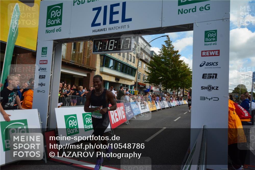 20.09.2026 - PSD Bank Halbmarathon LAZAROV Photography http://msf.ph/oto/10548786 20.09.2026 11:18:17 Ziel 1204, 1765, 2951 meine-sportfotos.de