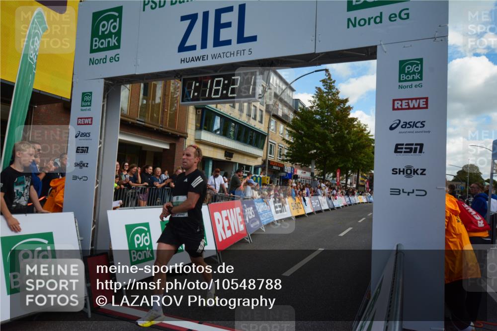 20.09.2026 - PSD Bank Halbmarathon LAZAROV Photography http://msf.ph/oto/10548788 20.09.2026 11:18:21 Ziel 1204, 2951, 4108 meine-sportfotos.de