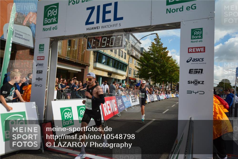 20.09.2026 - PSD Bank Halbmarathon LAZAROV Photography http://msf.ph/oto/10548798 20.09.2026 11:19:07 Ziel 2541, 3171, 3272, 4119, 4169 meine-sportfotos.de