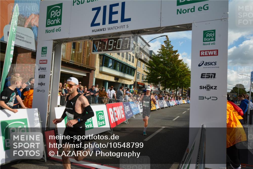20.09.2026 - PSD Bank Halbmarathon LAZAROV Photography http://msf.ph/oto/10548799 20.09.2026 11:19:07 Ziel 2541, 3171, 3272, 4119, 4169 meine-sportfotos.de