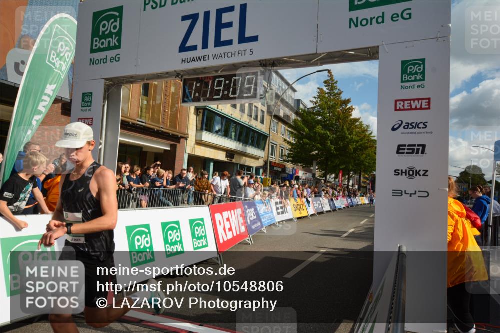 20.09.2026 - PSD Bank Halbmarathon LAZAROV Photography http://msf.ph/oto/10548806 20.09.2026 11:19:08 Ziel 2541, 3171, 3272, 4119, 4169 meine-sportfotos.de