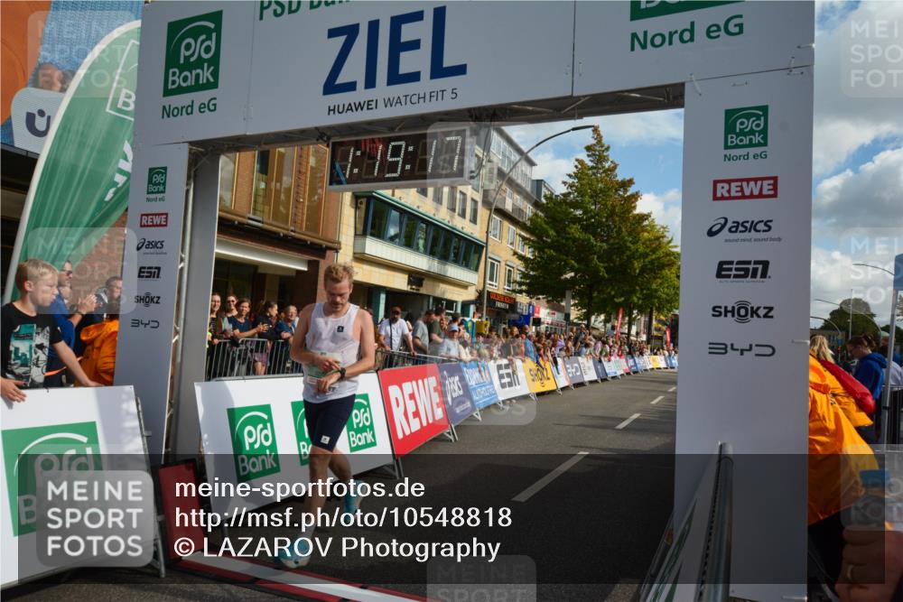 20.09.2026 - PSD Bank Halbmarathon LAZAROV Photography http://msf.ph/oto/10548818 20.09.2026 11:19:16 Ziel 2541, 3272, 4169 meine-sportfotos.de