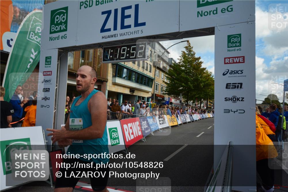 20.09.2026 - PSD Bank Halbmarathon LAZAROV Photography http://msf.ph/oto/10548826 20.09.2026 11:19:52 Ziel 1785, 2055, 4372, 4718 meine-sportfotos.de