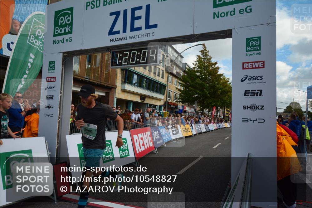 20.09.2026 - PSD Bank Halbmarathon LAZAROV Photography http://msf.ph/oto/10548827 20.09.2026 11:20:04 Ziel 2055 meine-sportfotos.de