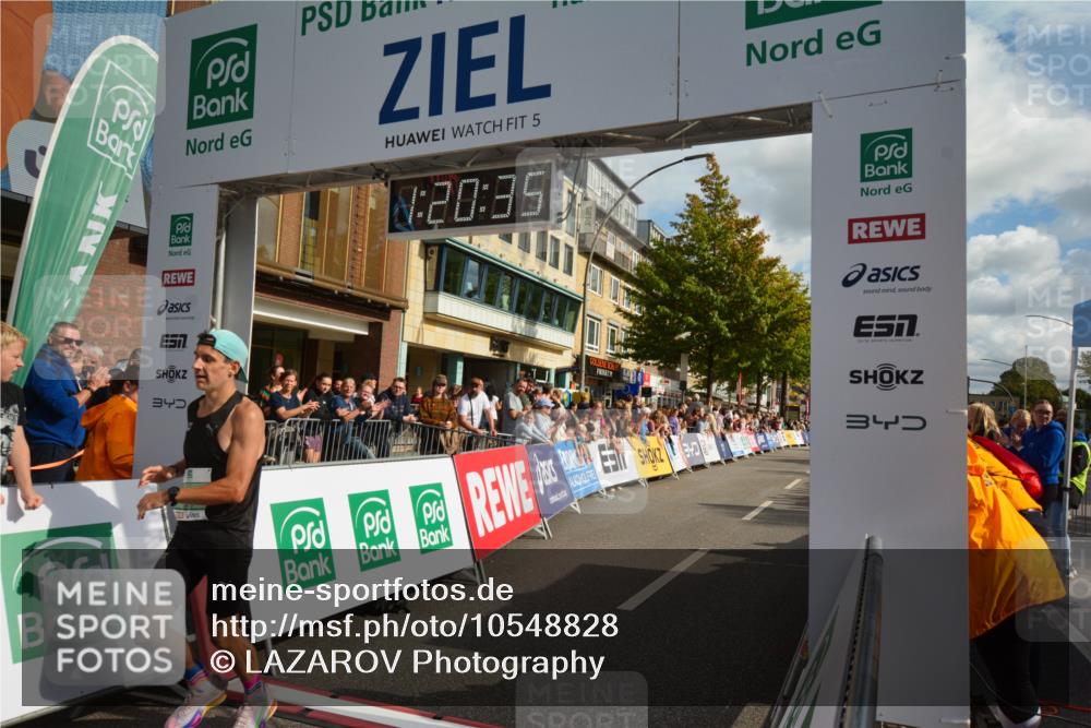 20.09.2026 - PSD Bank Halbmarathon LAZAROV Photography http://msf.ph/oto/10548828 20.09.2026 11:20:34 Ziel 1326 meine-sportfotos.de