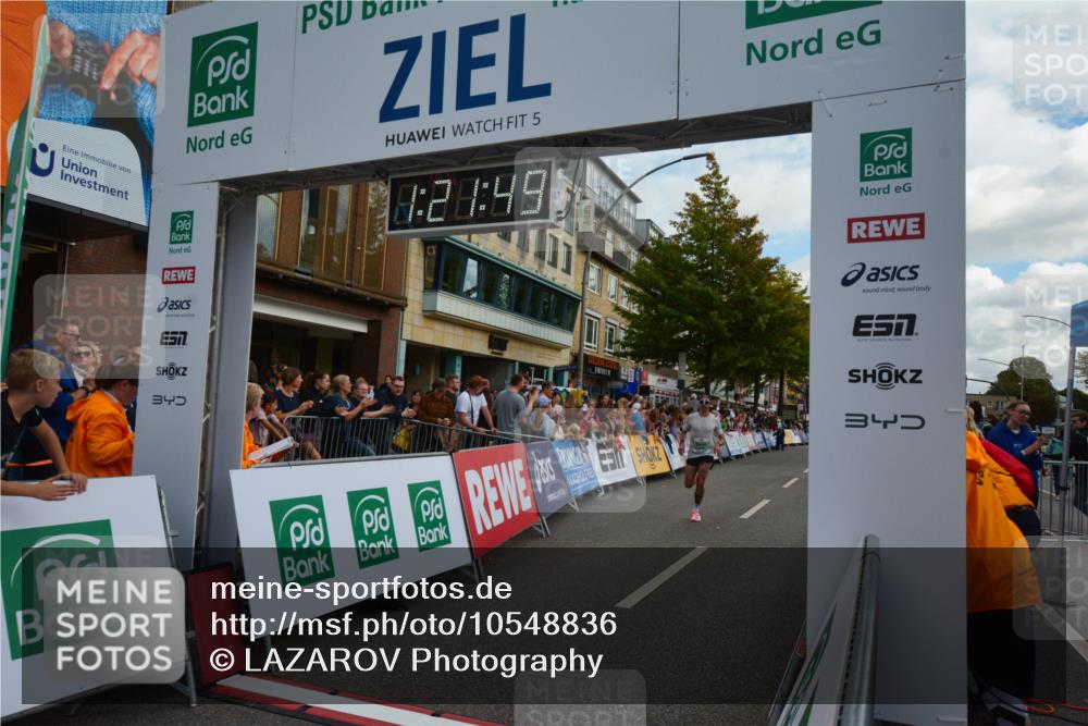 20.09.2026 - PSD Bank Halbmarathon LAZAROV Photography http://msf.ph/oto/10548836 20.09.2026 11:21:48 Ziel 1139, 2184, 4763 meine-sportfotos.de