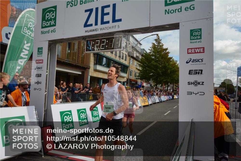 20.09.2026 - PSD Bank Halbmarathon LAZAROV Photography http://msf.ph/oto/10548844 20.09.2026 11:22:10 Ziel 1899, 3995 meine-sportfotos.de