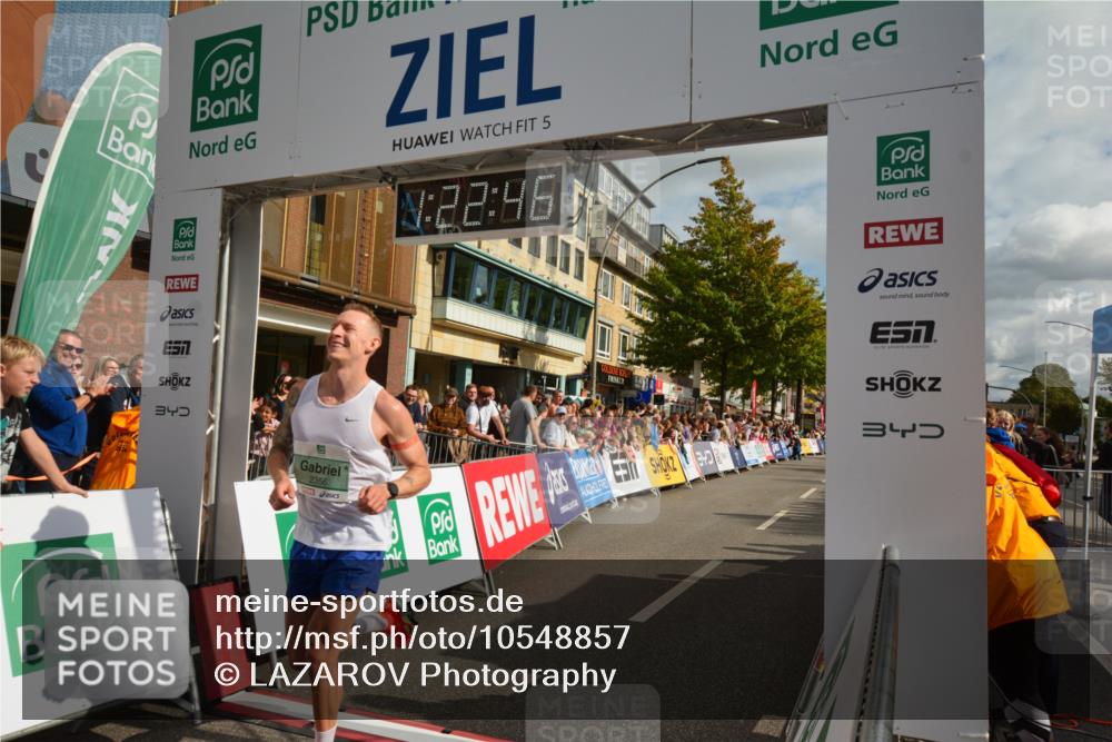 20.09.2026 - PSD Bank Halbmarathon LAZAROV Photography http://msf.ph/oto/10548857 20.09.2026 11:22:45 Ziel 2356, 3169, 3992 meine-sportfotos.de