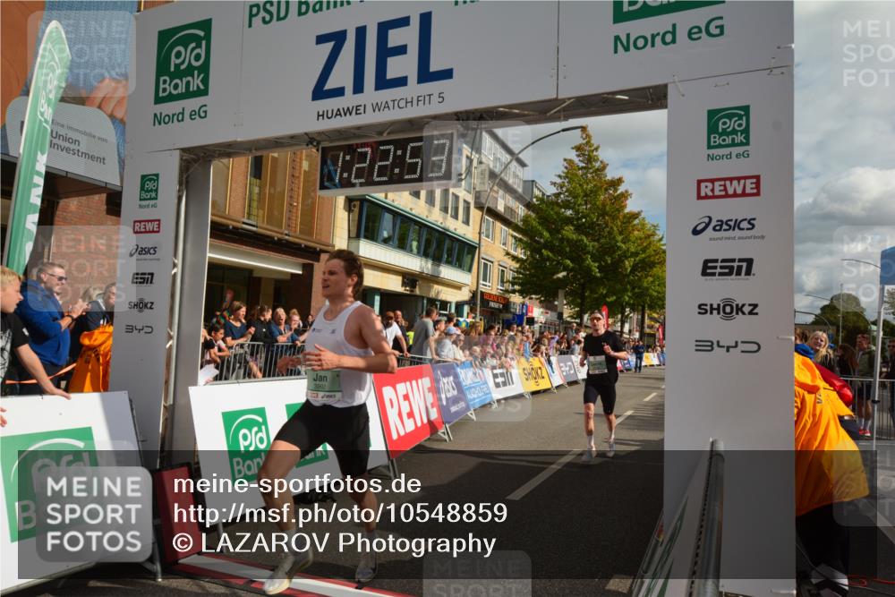 20.09.2026 - PSD Bank Halbmarathon LAZAROV Photography http://msf.ph/oto/10548859 20.09.2026 11:22:53 Ziel 3169, 3992 meine-sportfotos.de