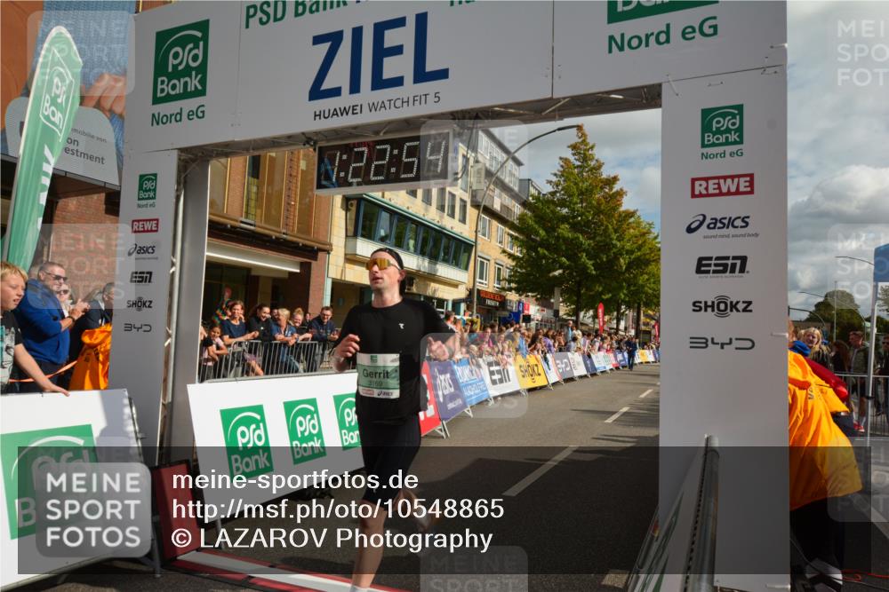 20.09.2026 - PSD Bank Halbmarathon LAZAROV Photography http://msf.ph/oto/10548865 20.09.2026 11:22:54 Ziel 3169, 3992 meine-sportfotos.de