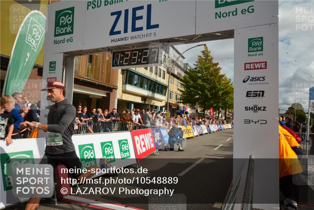 20.09.2026 - PSD Bank Halbmarathon LAZAROV Photography http://msf.ph/oto/10548889 20.09.2026 11:23:26 Ziel 1985, 3104, 3406, 3625, 4268 meine-sportfotos.de