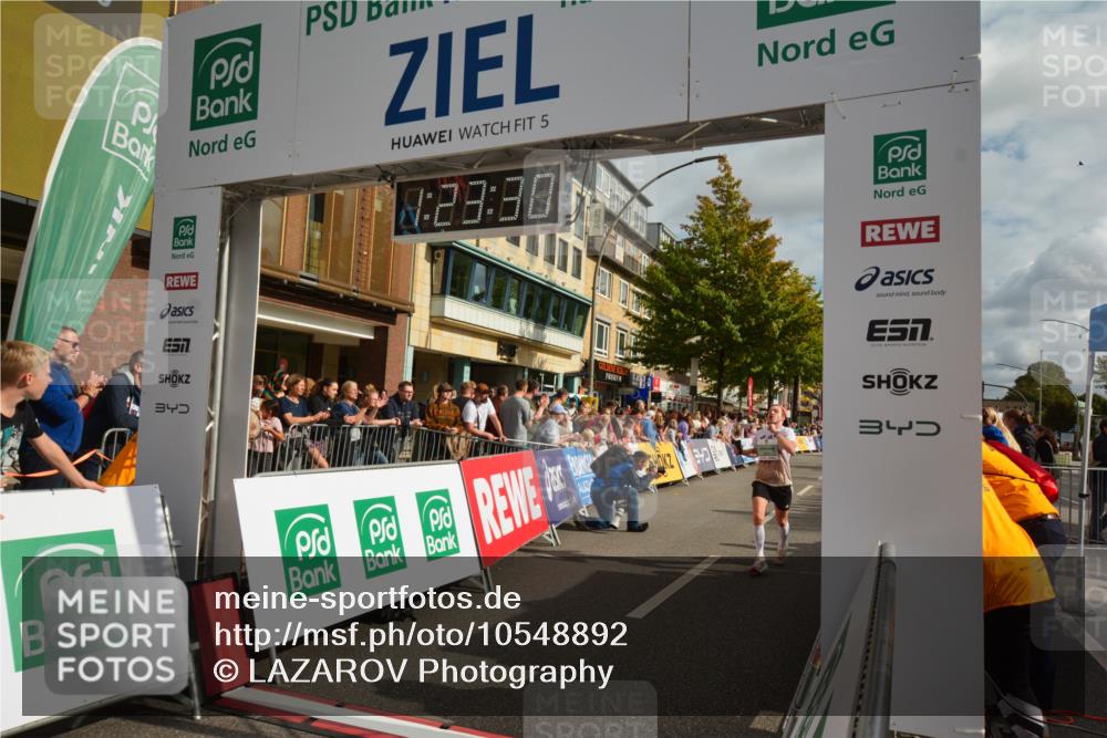 20.09.2026 - PSD Bank Halbmarathon LAZAROV Photography http://msf.ph/oto/10548892 20.09.2026 11:23:29 Ziel 1985, 3104, 3625, 4268 meine-sportfotos.de
