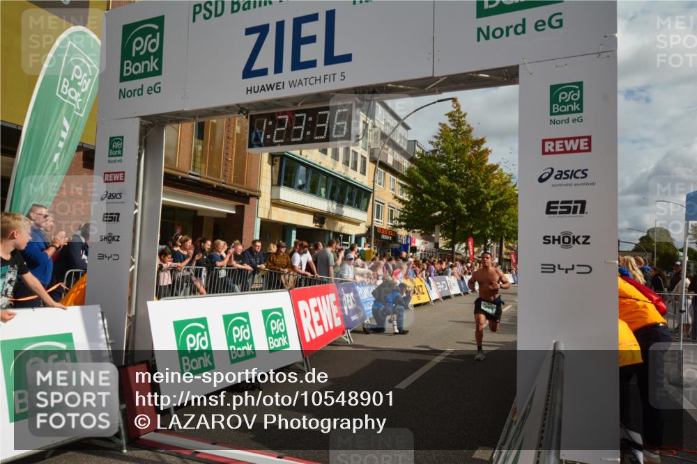20.09.2026 - PSD Bank Halbmarathon LAZAROV Photography http://msf.ph/oto/10548901 20.09.2026 11:23:35 Ziel 1842, 3625, 4268 meine-sportfotos.de